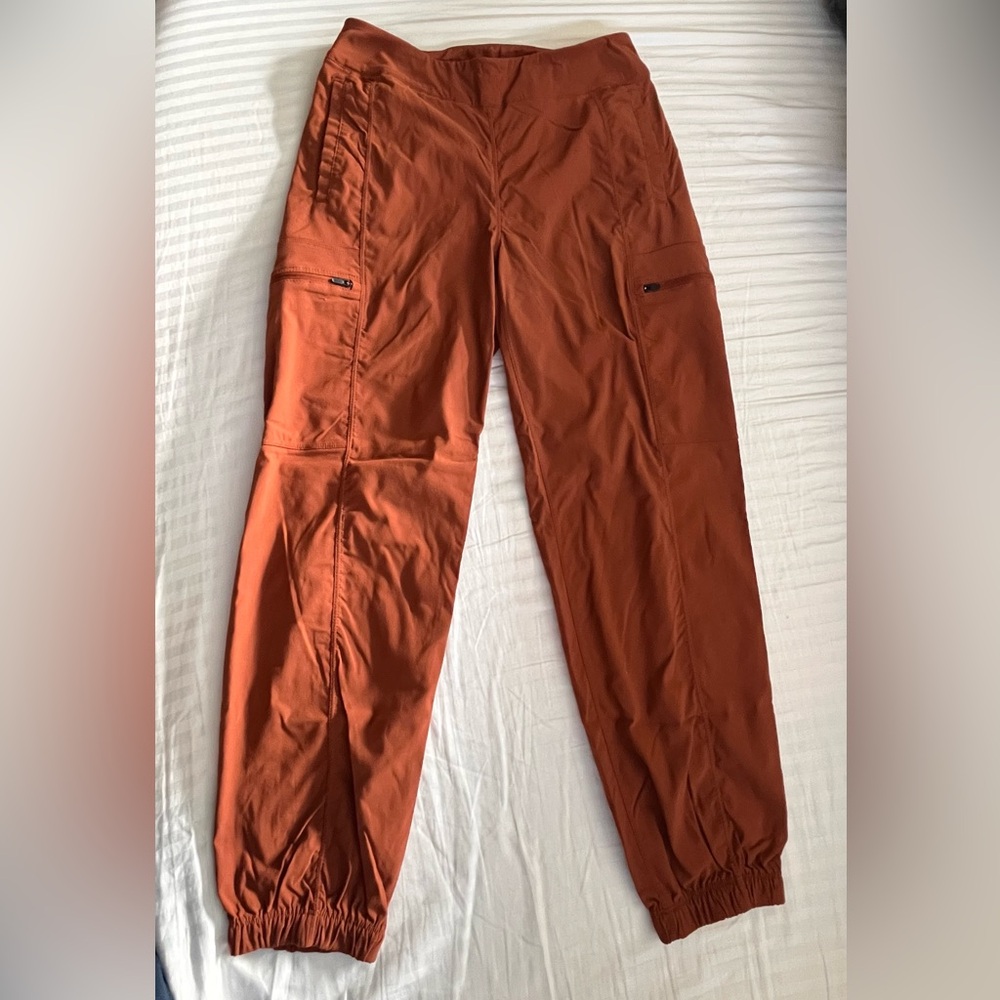 Mountain Hardwear Women’s Burnt Orange Cargo Pants